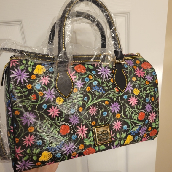 Dooney & Bourke Classic Satchel Black Floral Coated Fabric ~ NWT ~ Stunning! - Picture 2 of 16
